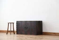 アンティーク家具　重厚!観音開き時代箪笥ローボード(ローチェスト)