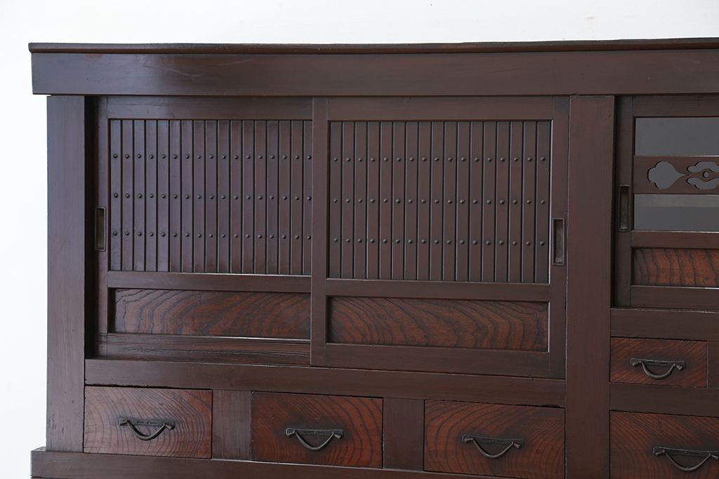 アンティーク家具　重厚!昇り引き出し付き六尺水屋箪笥(食器棚、収納棚)