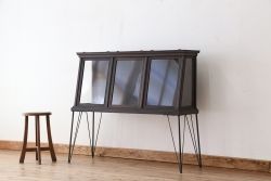 アンティーク家具　アンティーク　古いタバコ屋の鉄脚ガラスケース(ショーケース)