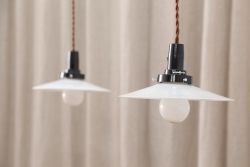 古いお家のレトロな平笠照明　2枚セット?