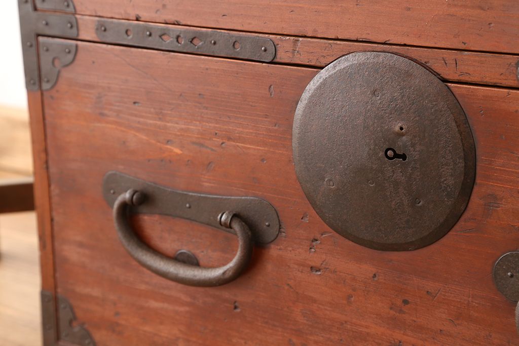 アンティーク家具　古民具・骨董　古いお家の時代箪笥ローボード?(ローチェスト)