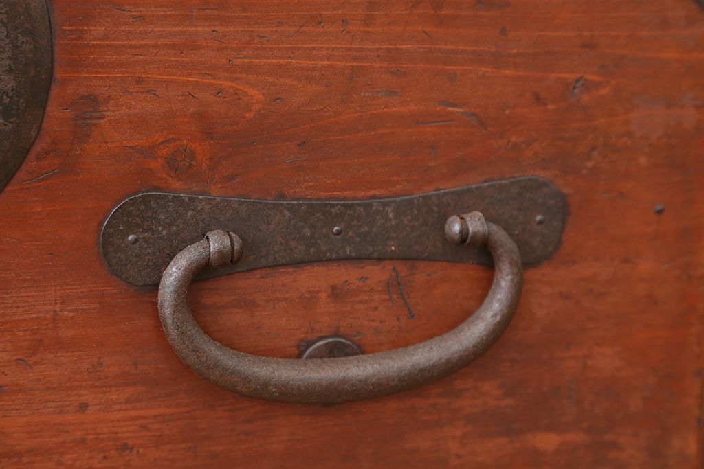 アンティーク家具　古民具・骨董　古いお家の時代箪笥ローボード?(ローチェスト)