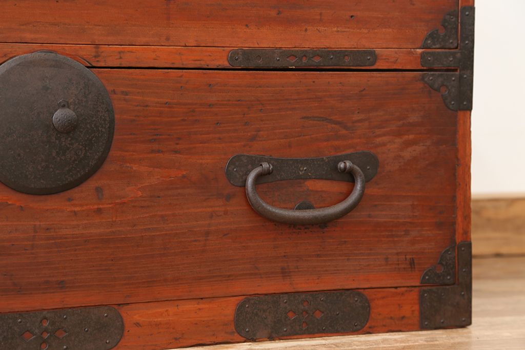 アンティーク家具　古民具・骨董　古いお家の時代箪笥ローボード?(ローチェスト)