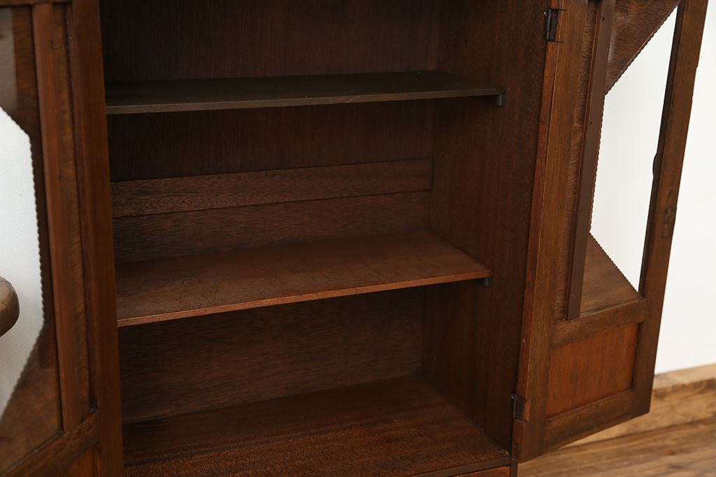 アンティーク家具　アンティーク　古い木の小振りな本箱