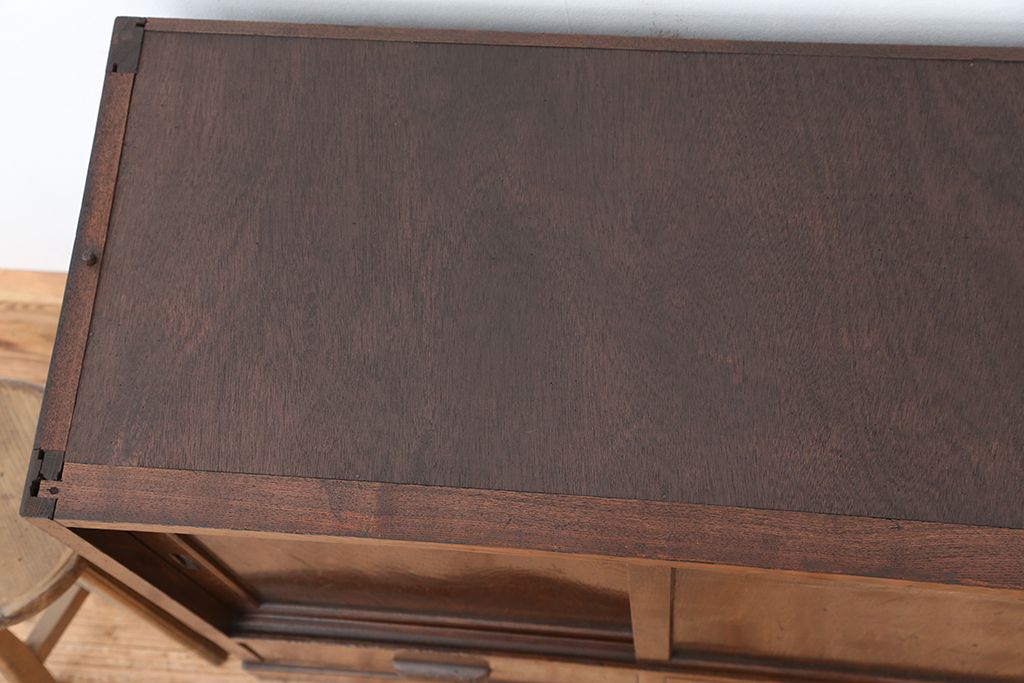 アンティーク家具　☆アンティーク　古い木のシックな二段重ね収納棚(食器棚)