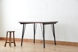 アンティーク家具　☆アンティーク　天板古材の大振りな鉄脚テーブル(作用台・机)・裁ち板?