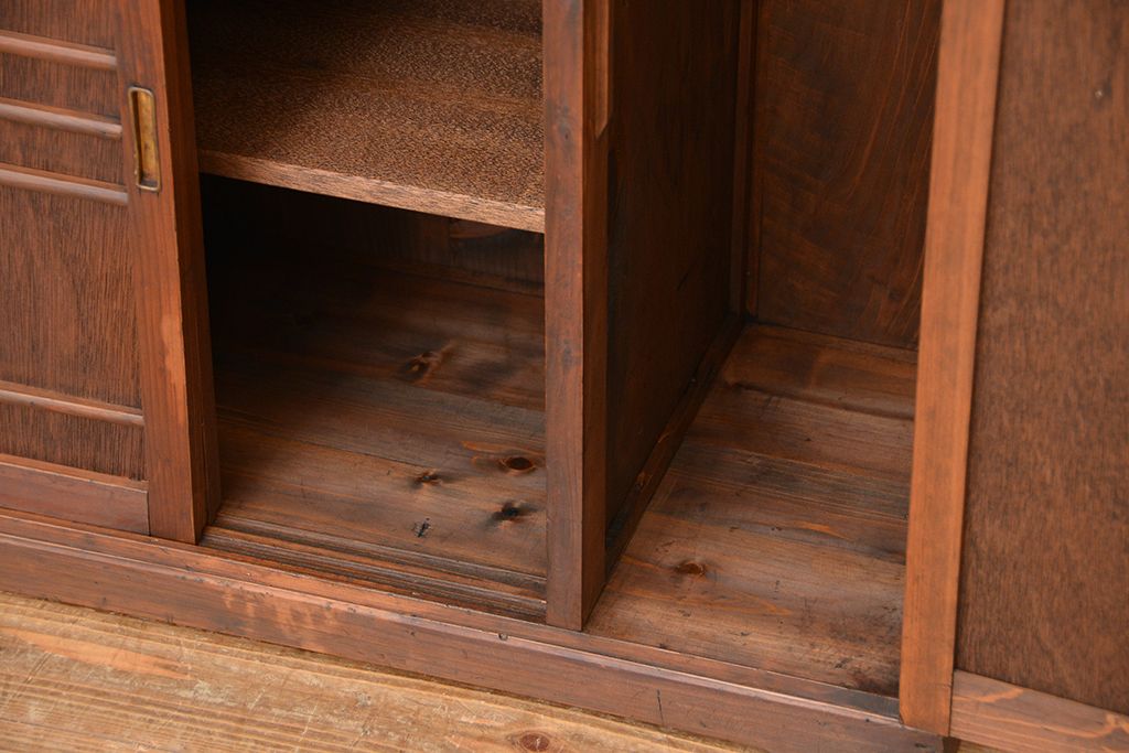 アンティーク家具　アンティーク　古い木味のカサ入れ付き下駄箱(収納棚)