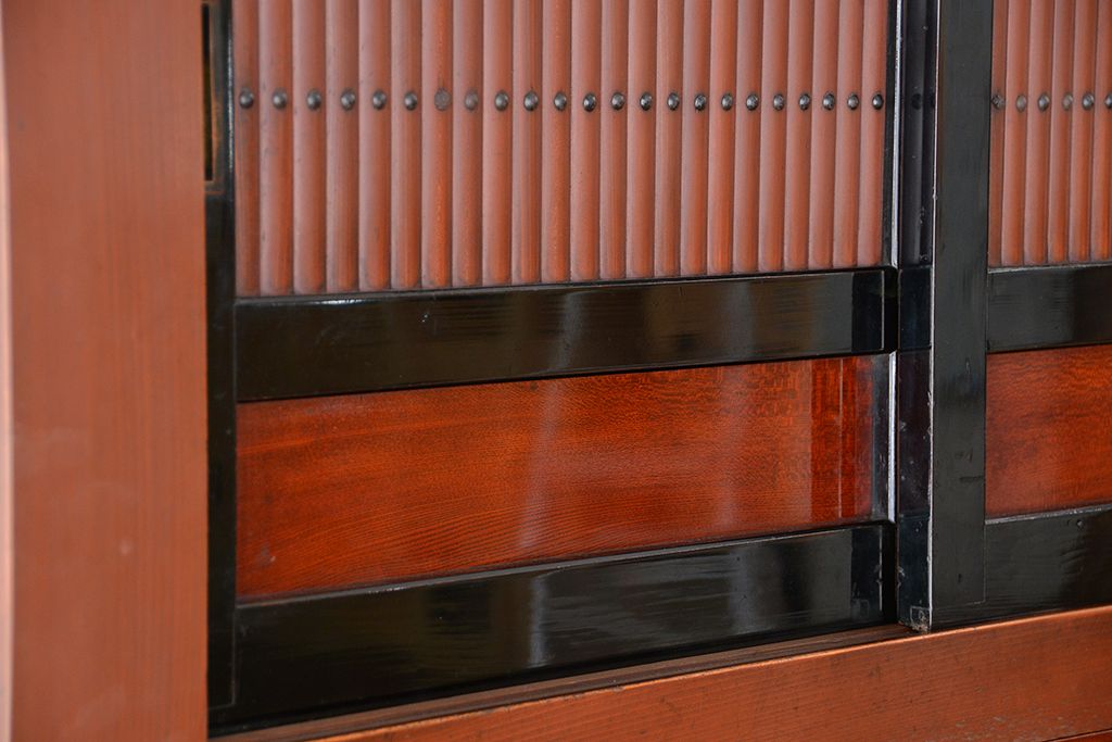 アンティーク家具　古民具・骨董　極上!美品!特別注文造り　前板玉杢・重厚な近江の六尺水屋箪笥(食器棚)