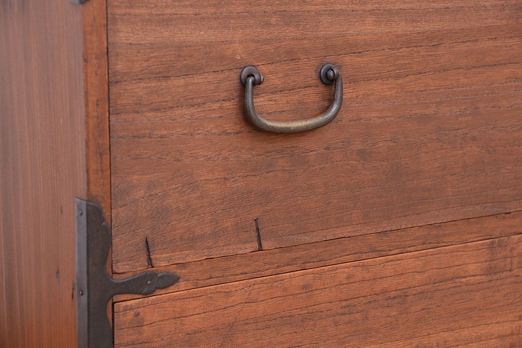 アンティーク家具　☆古民具・骨董　シンプルな重ね時代箪笥