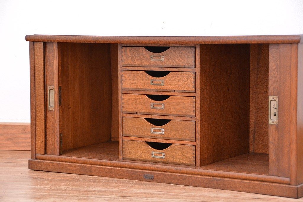 アンティーク家具　アンティーク　古いナラ材の上質なシャッター書類棚(収納棚、本立て、小引き出し)
