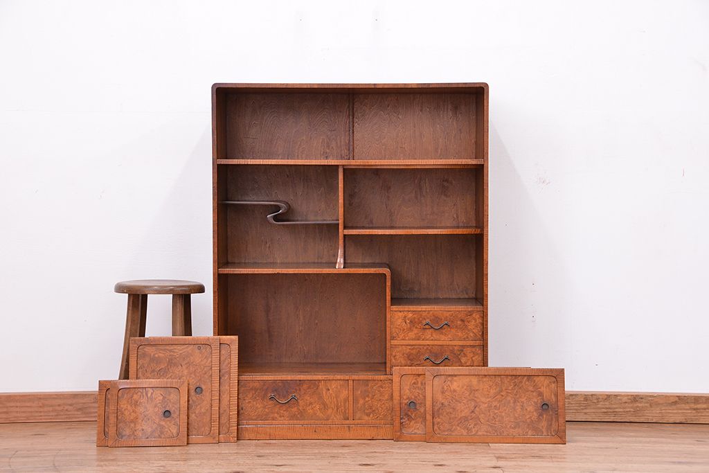 レトロ家具　昭和レトロ　古い木の小振りな茶箪笥?(茶棚)