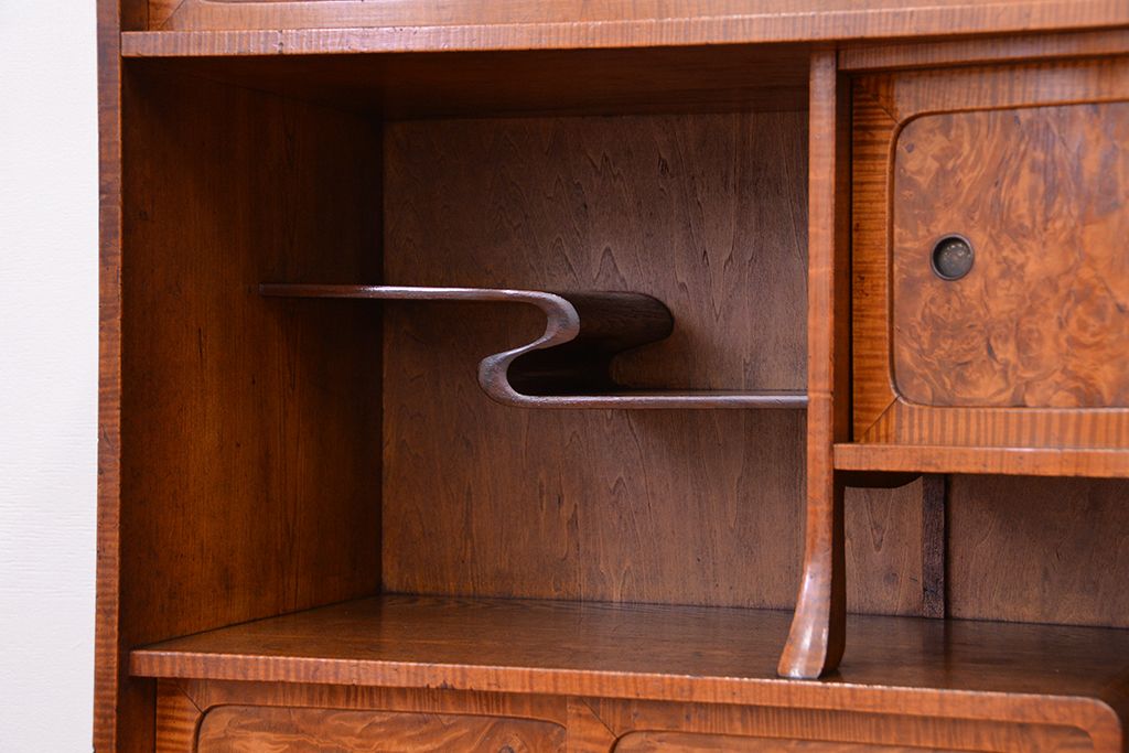 レトロ家具　昭和レトロ　古い木の小振りな茶箪笥?(茶棚)