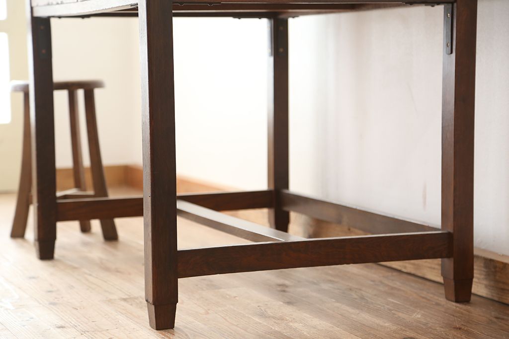 レトロ家具　昭和レトロ 古い木のかわいいアンティーク平机(テーブル・作業台)