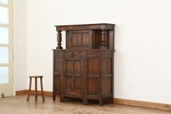 アンティーク家具　イギリスアンティーク 英国 WARING&GILLOW(ワーリングギロー)社製 小振りなキャビネット