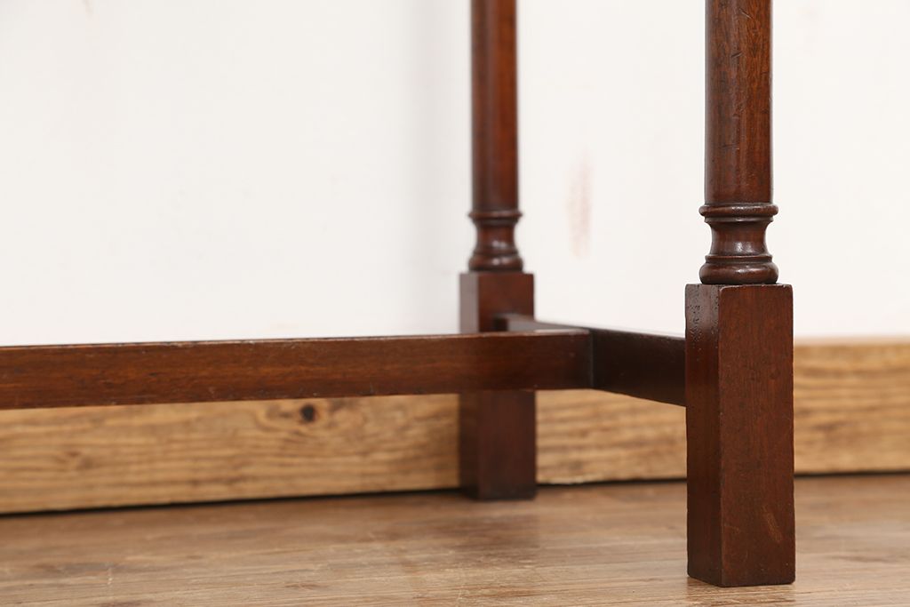 アンティーク家具　イギリスアンティーク 英国 WARING&GILLOW(ワーリングギロー)社製 小振りなドレッシングキャビネット(化粧台/ドレッシングテーブル)