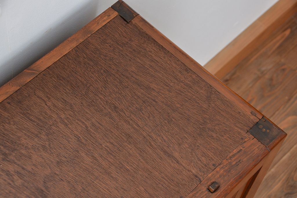レトロ家具　昭和レトロ シンプルな二段重ね大型収納棚(ガラスケース/食器棚)