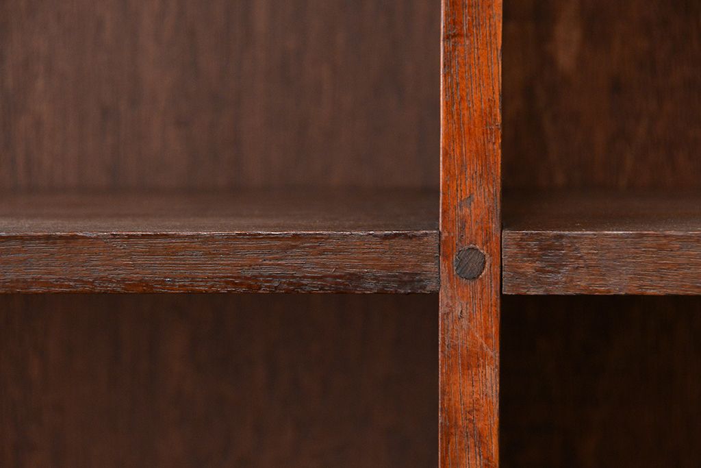 アンティーク家具　収納力抜群!古い木のアンティーク本棚(陳列棚)(飾り棚、ブックシェルフ)