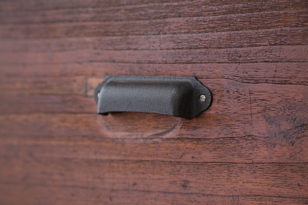 レトロ家具　アンティーク　レトロな桐と杉の鉄脚付4杯引き出し(チェスト)(タンス、箪笥)