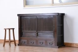 アンティーク家具　★古民具・骨董　時代感を楽しめる　四尺水屋箪笥(茶箪笥/食器棚/収納棚)