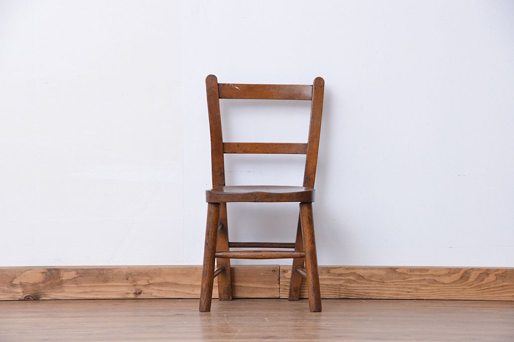 アンティーク家具　イギリスアンティーク　古い木の小さめかわいいアンティークチャイルドチェア、キッズチェア1脚(イス/子供用椅子)
