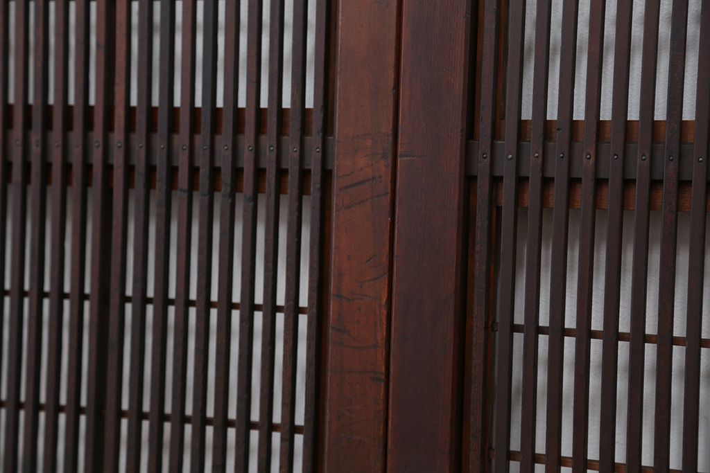 古民具・骨董　腰板欅材裏障子付き上質な時代格子戸4枚セット