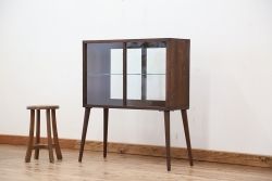 アンティーク家具　アンティーク　古いタバコ屋の脚付き両面ガラス収納棚?(ガラスケース・飾り棚)