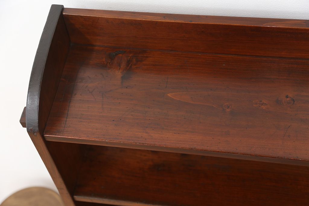 アンティーク家具　★アンティーク　シンプルなクサビ本棚(飾り棚)