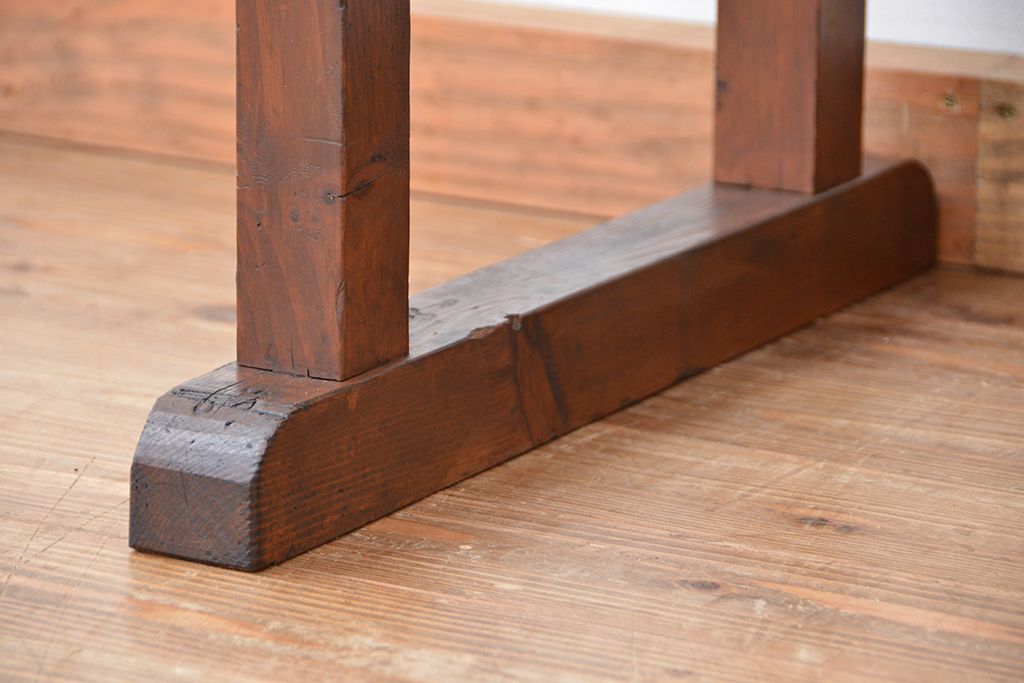 アンティーク家具　★アンティーク　珍しいデザインの作業用片袖机(作業台、テーブル)