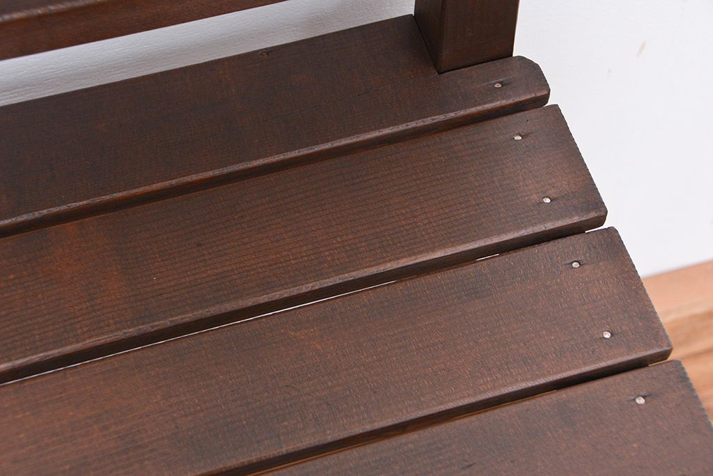 レトロ家具　昭和レトロ　1970年代シンプルな椅子　1脚(イス)