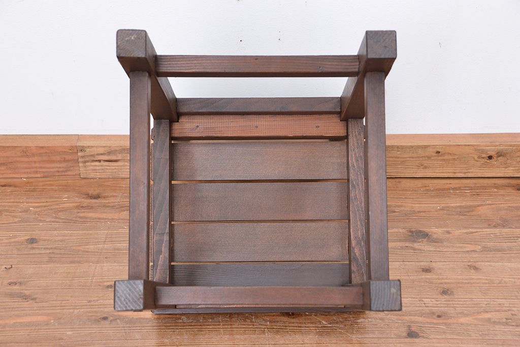 レトロ家具　昭和レトロ　1970年代シンプルな椅子　1脚(イス)