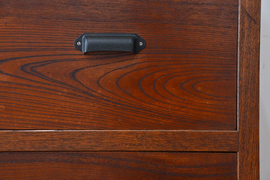 アンティーク家具　アンティーク　前面欅材の三杯引き出しチェスト(箪笥、タンス、ドロワー)