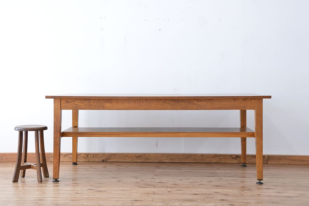 アンティーク家具　1960〜70年代　古い学校の使い込まれた大きな作業台(テーブル、机)