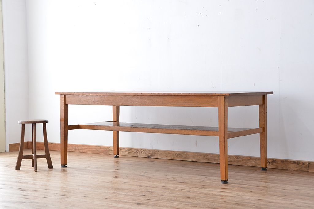 アンティーク家具　1960〜70年代　古い学校の使い込まれた大きな作業台?(テーブル、机)