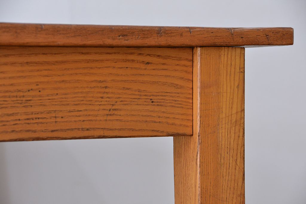 アンティーク家具　1960〜70年代　古い学校の使い込まれた大きな作業台?(テーブル、机)