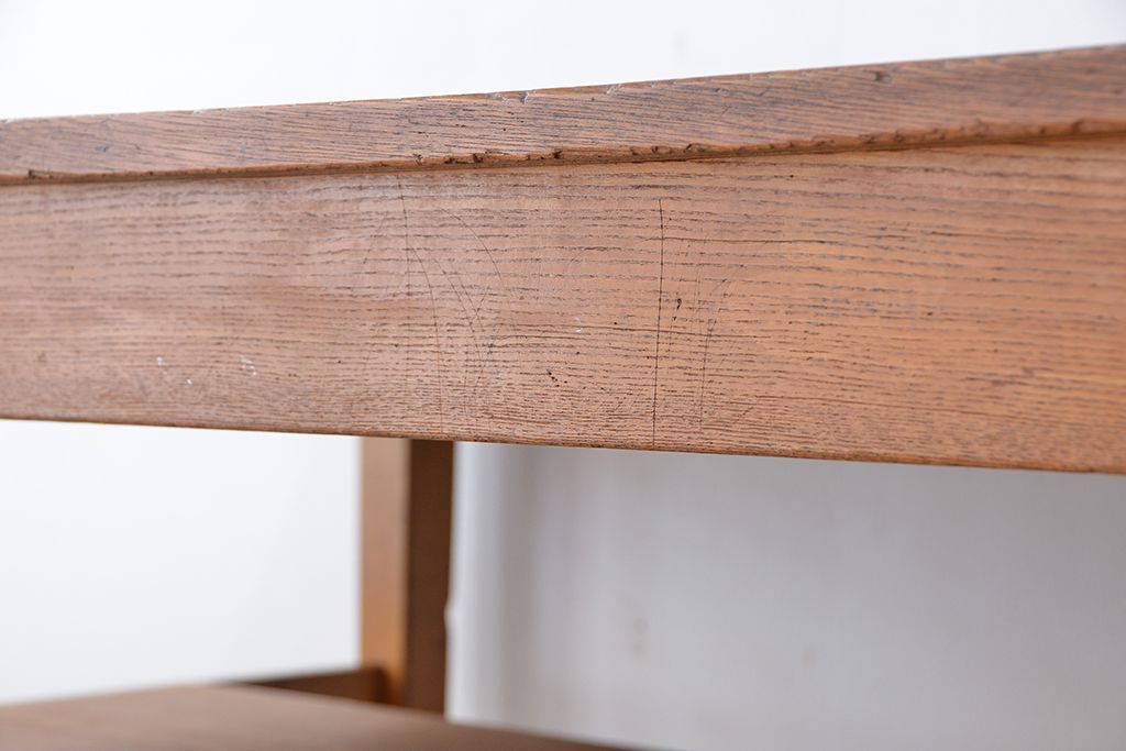 アンティーク家具　1960〜70年代　古い学校の使い込まれた大きな作業台?(テーブル、机)