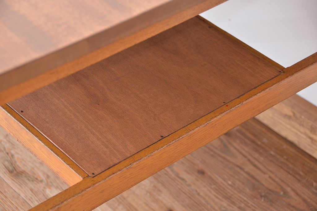 アンティーク家具　1960〜70年代　古い学校の使い込まれた大きな作業台?(テーブル、机)