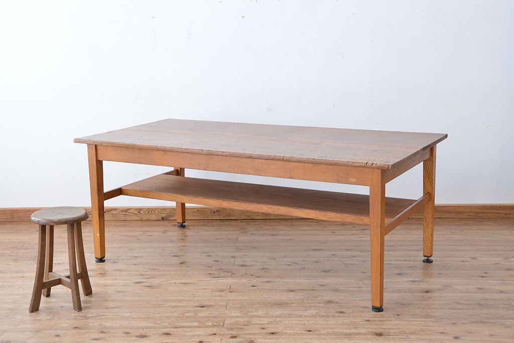 アンティーク家具　1960〜70年代　古い学校の使い込まれた大きな作業台?(テーブル、机)