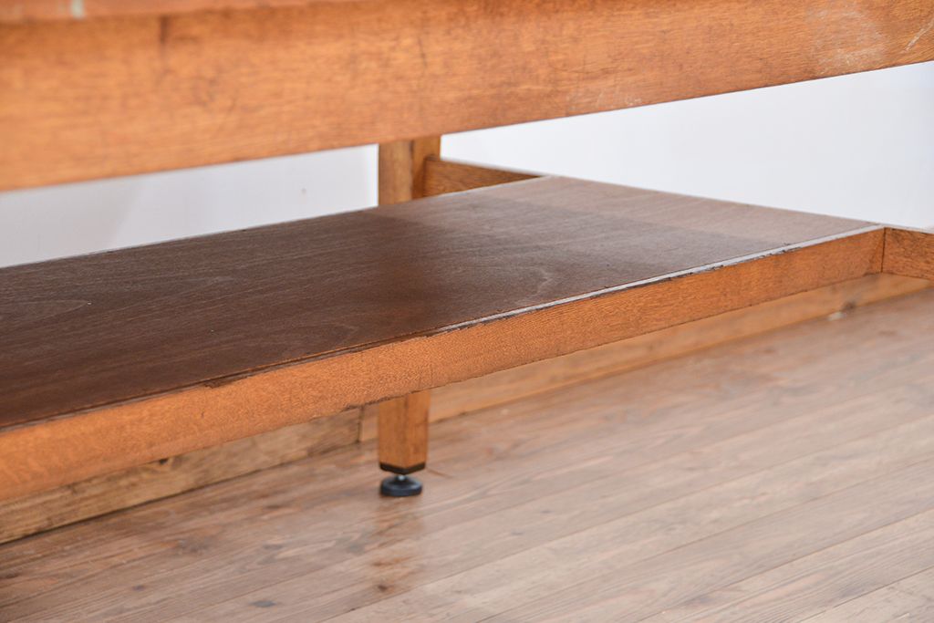 アンティーク家具　1960〜70年代　古い学校の使い込まれた大きな作業台(テーブル、机)