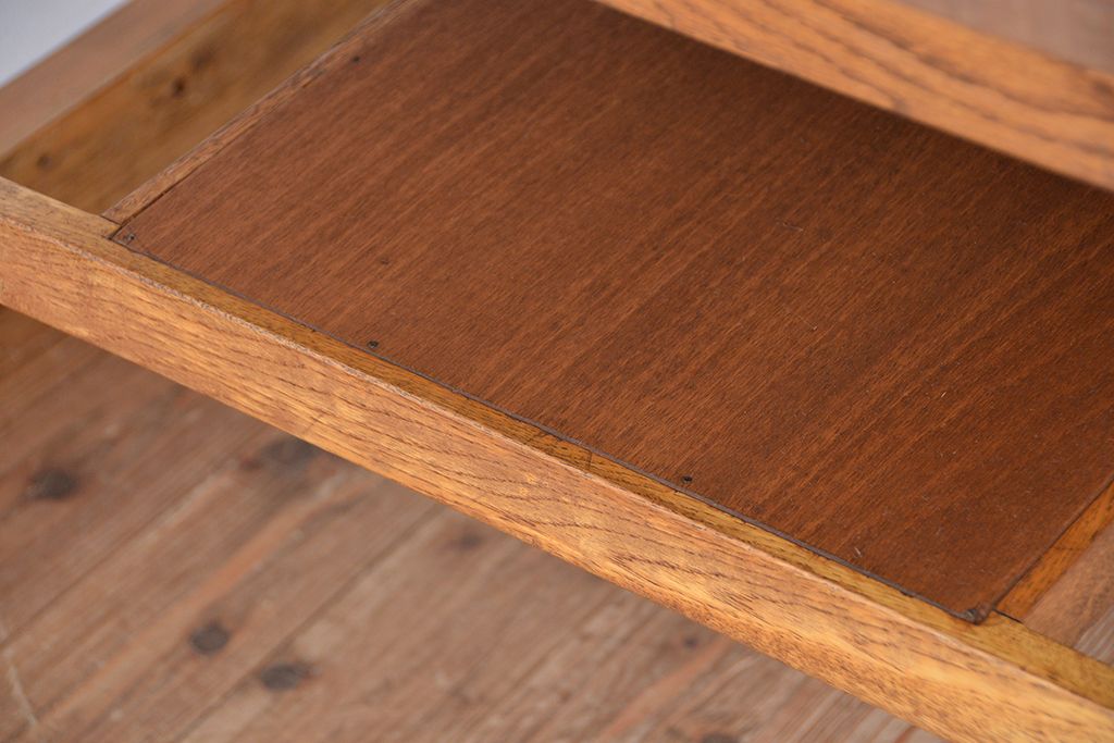 アンティーク家具　1960〜70年代　古い学校の使い込まれた大きな作業台(テーブル、机)