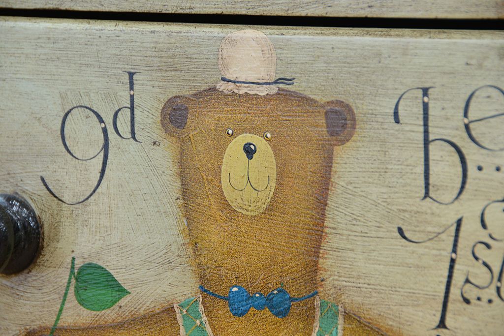 イギリス　ロイズ・アンティークス取り扱い　手描きクマさんチェスト?(テディチェスト)