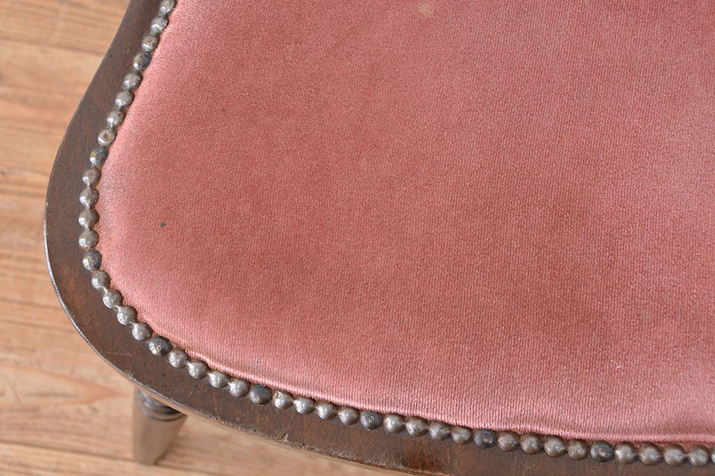 ヴィンテージ家具　イギリスビンテージ　かわいらしいダイニングチェア　2脚セット(椅子/イス)