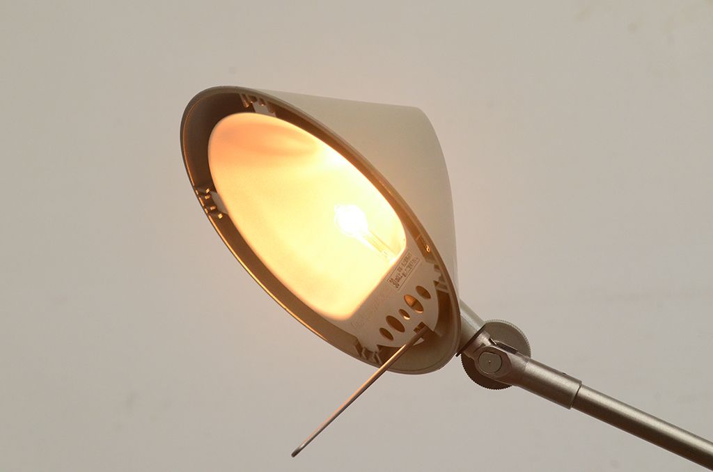 定価157500円　ヤマギワ　ARTEMIDE　フロアスタンド　S2351S