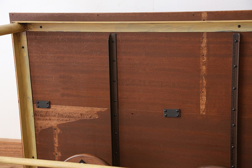 ラフジュオリジナル　6脚格納スツールの作業台(テーブル、机)