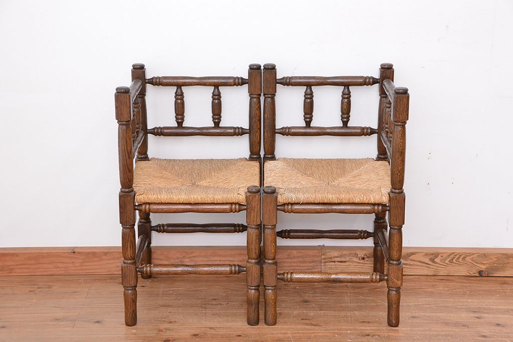 ヴィンテージ家具　イギリスビンテージ　オーク材コーナーチェア　2脚セット(椅子、イス)　