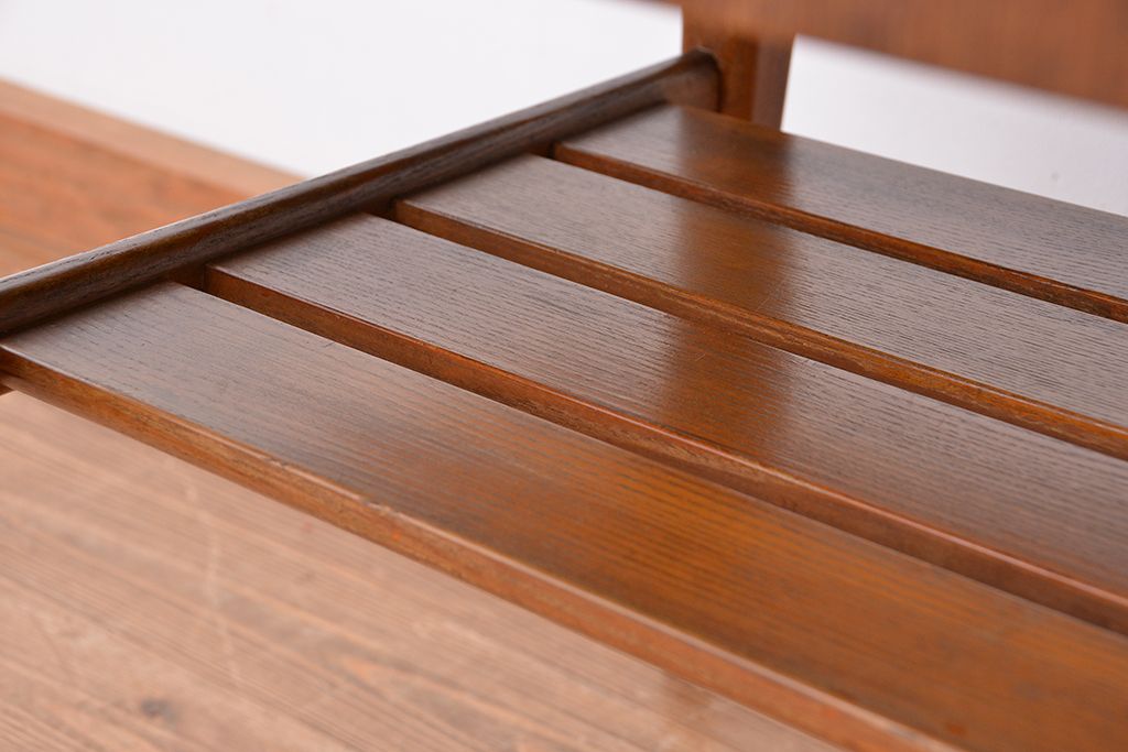 レトロ家具　昭和レトロ　デザインの素晴らしいセンターテーブル(机)　