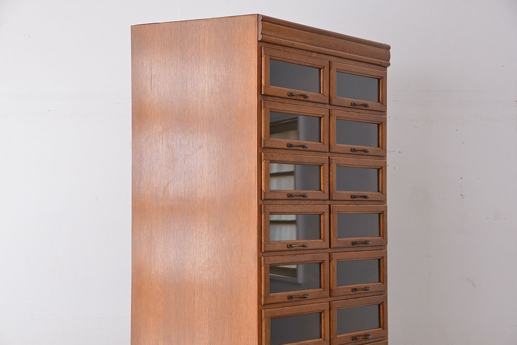 アンティーク家具　1970年頃 海外製 縦型 引き出し シャツケース(ガラスケース/ショーケース)
