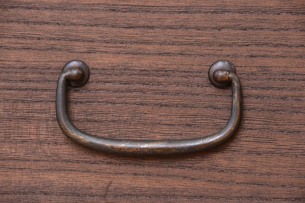 アンティーク家具　アンティーク　古い木のシンプルな脚付きローチェスト(ローボード)