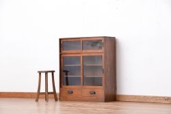 アンティーク家具　アンティーク　古い木のシンプルな収納棚(食器棚)