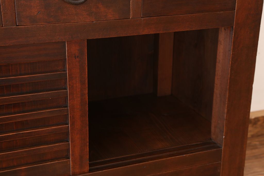 アンティーク家具　アンティーク 味わい深い六尺引き出し収納箪笥(水屋箪笥・サイドボード)