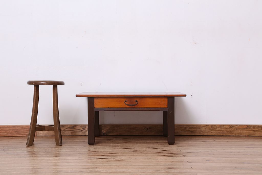 レトロ家具　昭和レトロ　古い木の小さな文机(座机)